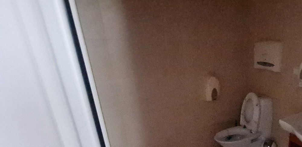 Продаж фасадного приміщення по вул. Погранична. 200 кв.м.