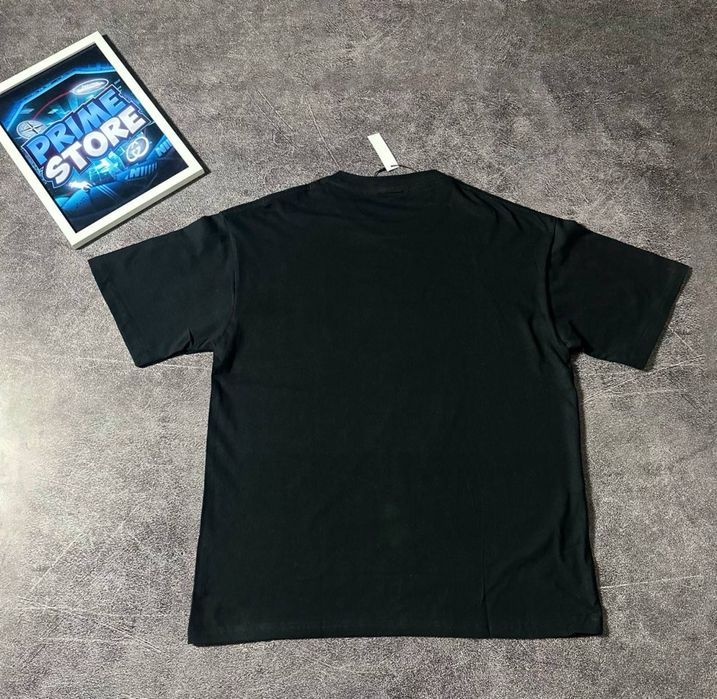 Футболка  Supreme