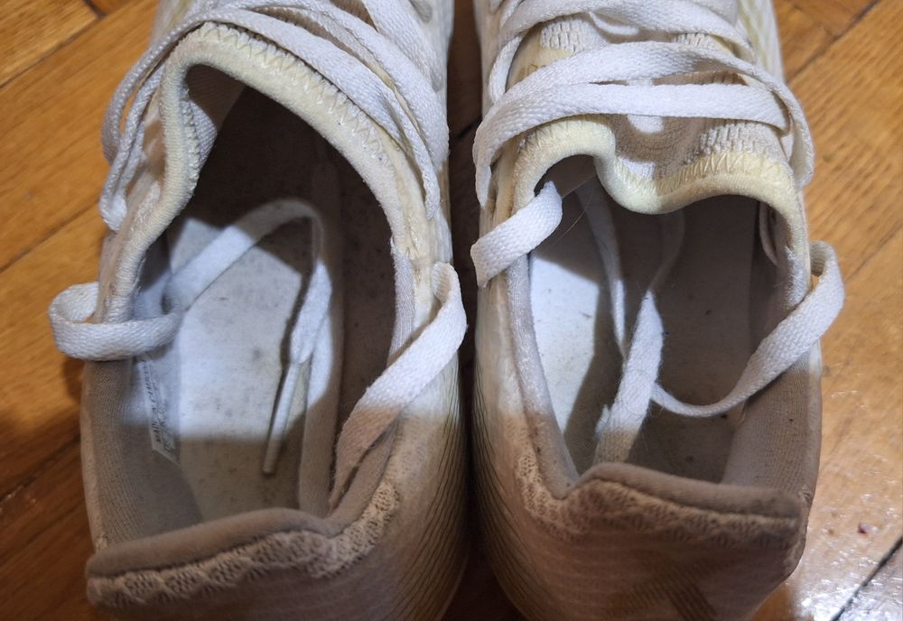 Buty piłkarskie NIKE lanki 37.5 cm