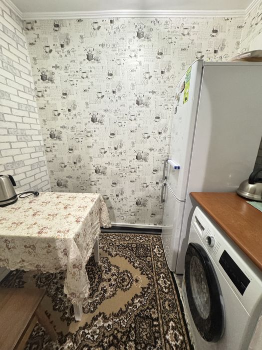 Простора кімната, район Купави