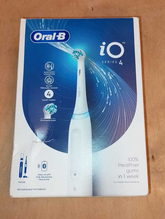 Електрична щітка Oral-B iO 4 White