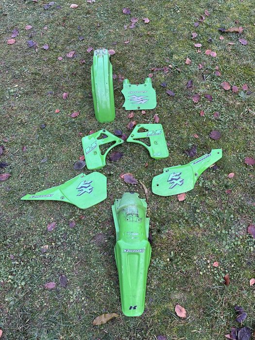 Plastiki Kawasaki 250 KX 1985