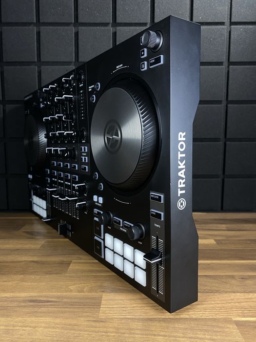 NI Traktor Kontrol S3 MK3 (Доставим курьером - БЕСПЛАТНО!)