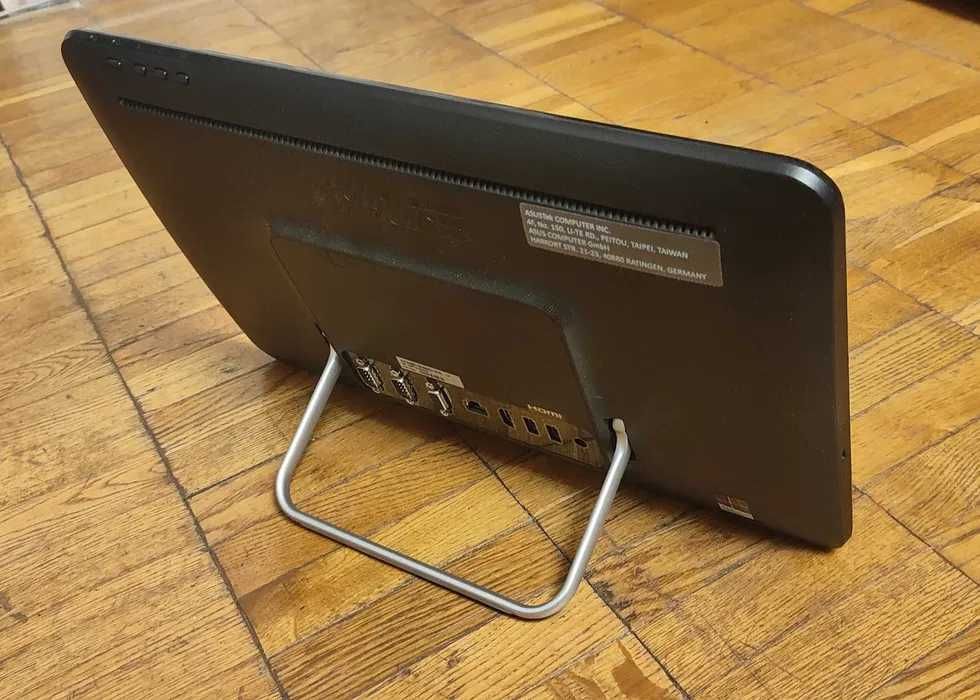 Моноблок Asus All-in-One A4110 (тріщина на сенсорі)