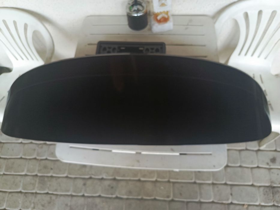 Spoiler Maserati Lawente bez uszkodzeń