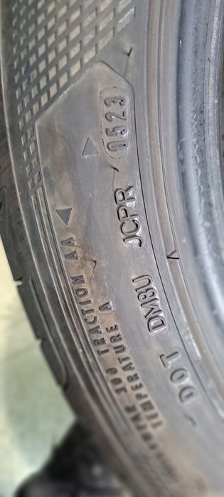 Pneus 245/45/18 goodyear