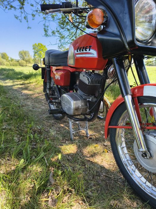 Sprzedam motocykl CZ 175