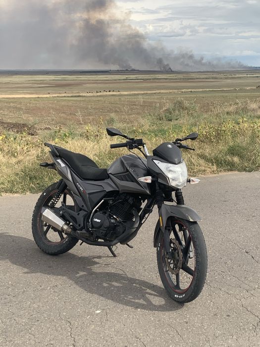 Продам мотоцикл Lifan