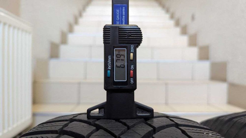 Шини 215/65 R17 103H Bridgestone Blizzak LM005