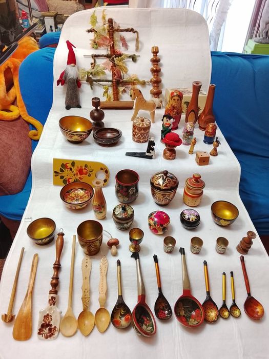 Коллекция. Хохлома. Деревянная посуда с ручной росписью. Матрёшки