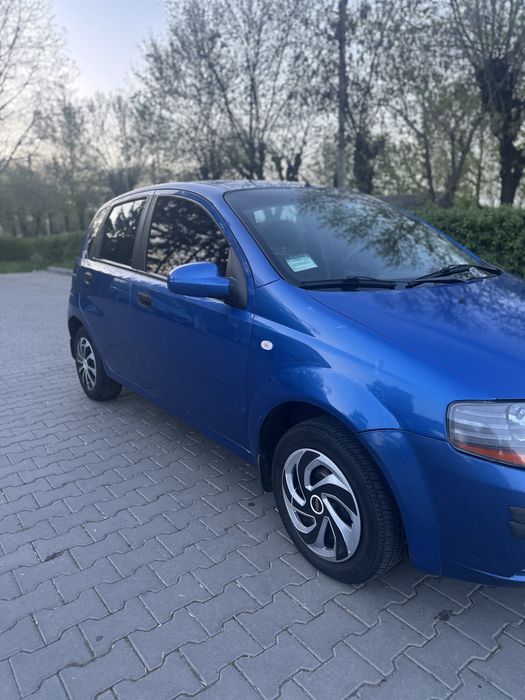 Продам авто Chevrolet  Aveo ls в хорошому стані.