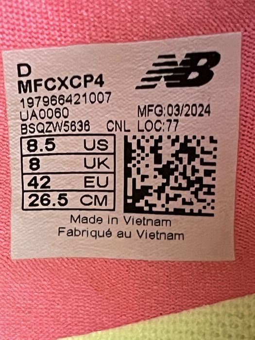 New Balance FuelCell v4 оригінал кросівки розмір 41-42 нові MFCXCP4