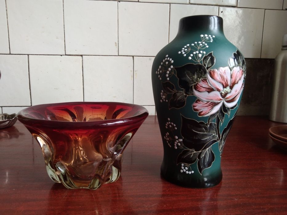 Фото камеры, вази,