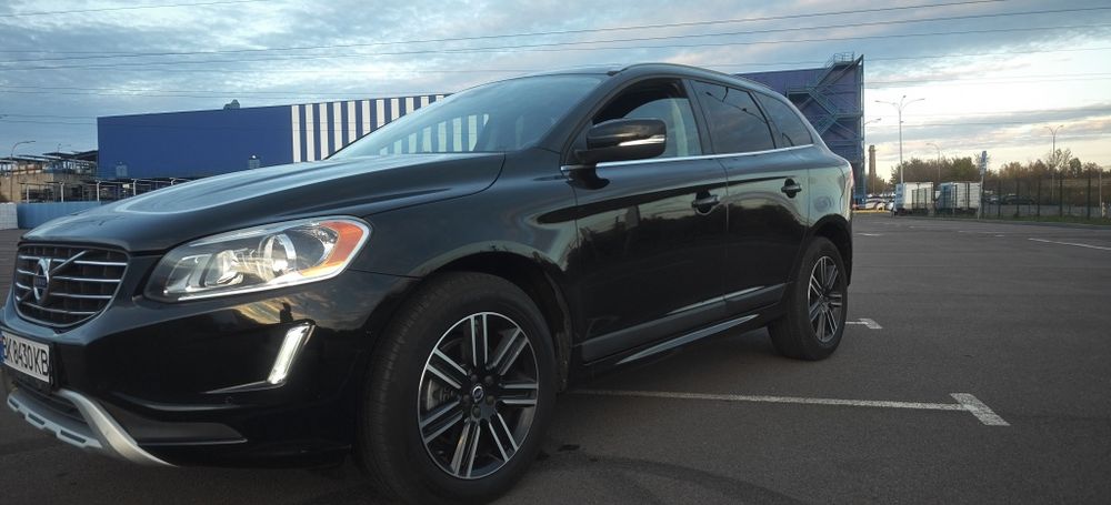 Продам Volvo xc60  т5