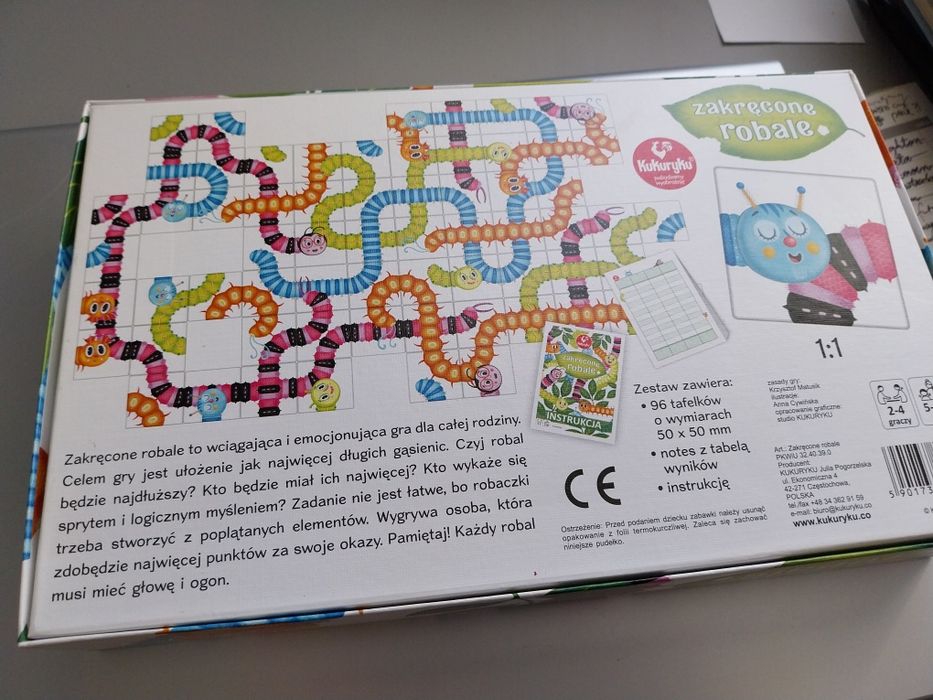 Gra zakręcone robale