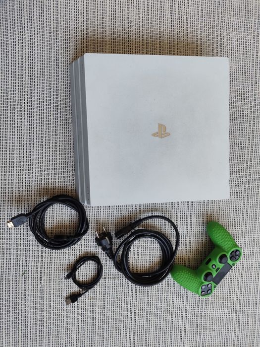 Playstation 4 pro branca c/ comando