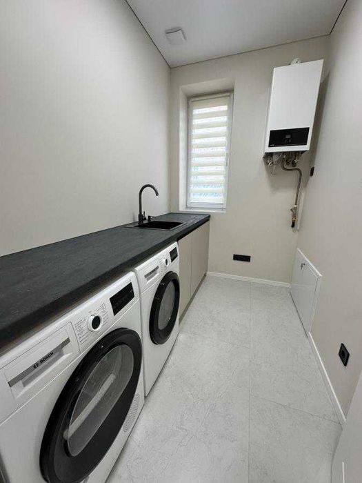 Газифікований будинок з дизайнерським ремонтом, Крихівці