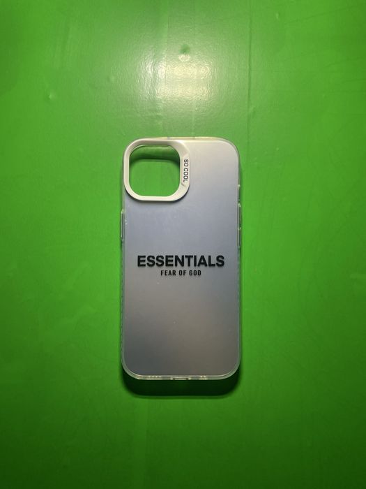 Capa da essentials - iphone 15