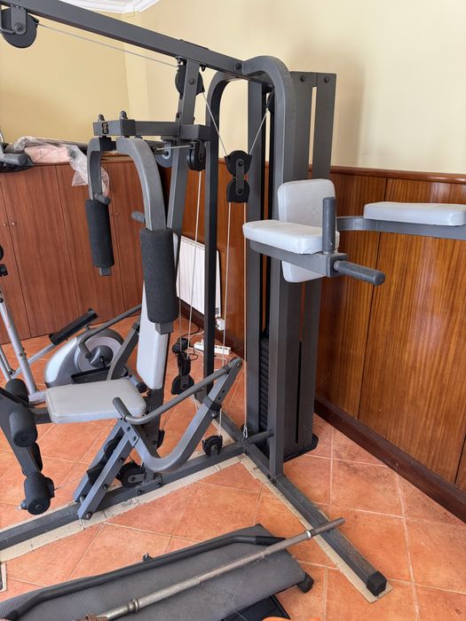 Maquina musculação + bicicleta + pesos!