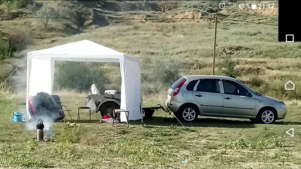 Печь щепочница,колбы для печки и старый термос.