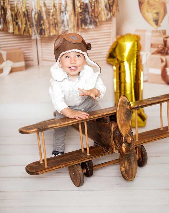 Drewniany Samolot do Sesji Fotograficznych + gratis czapka pilotka