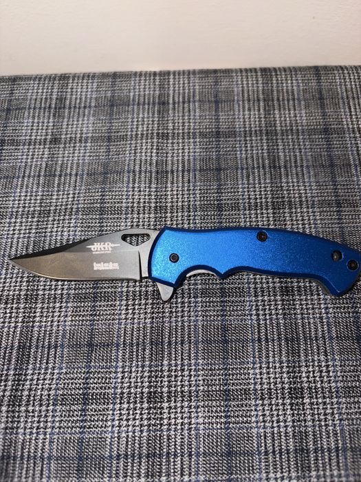 noży składanych  niebieski