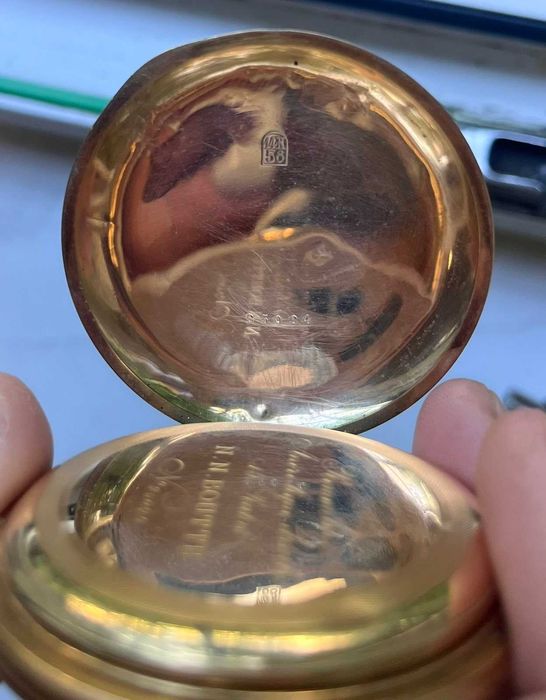 Продам золотые карманные часы производство Швейцария N.N.Boutte