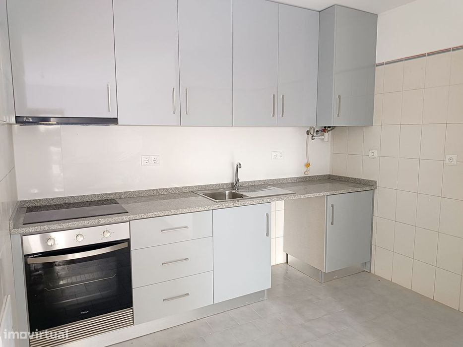 Apartamento T1 em Coimbra (Urb. Loreto)