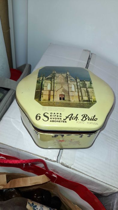 Lata antiga Ach. Brito