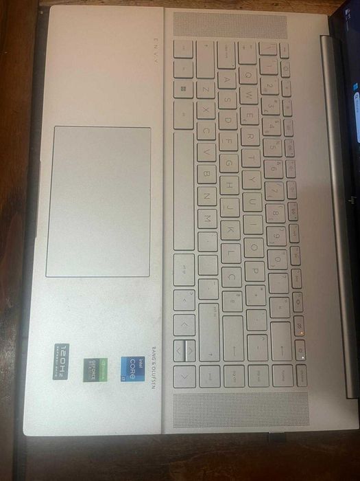 HP Envy 16 i7 / 32GB RAM / RTX 3060 / Garantia