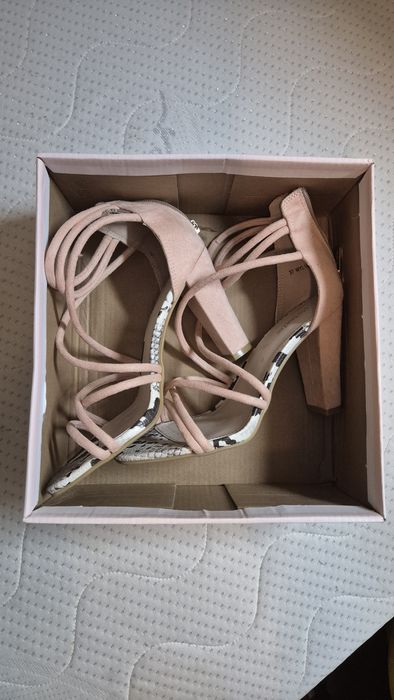 Sandały damskie firmy DeeZee