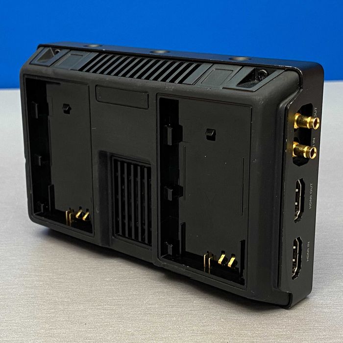 Blackmagic Video Assist 5" | 2015