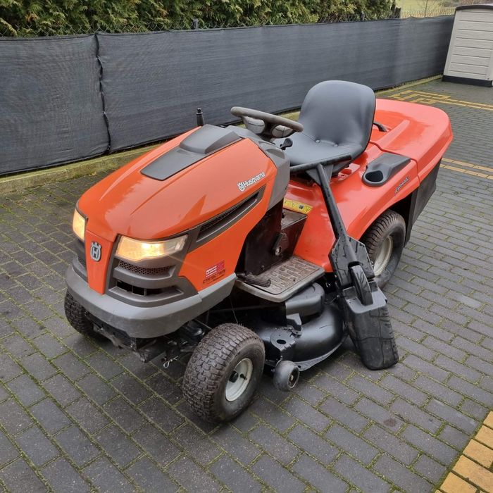 Kosiarka traktorek Husqvarna cth 180 kawasaki