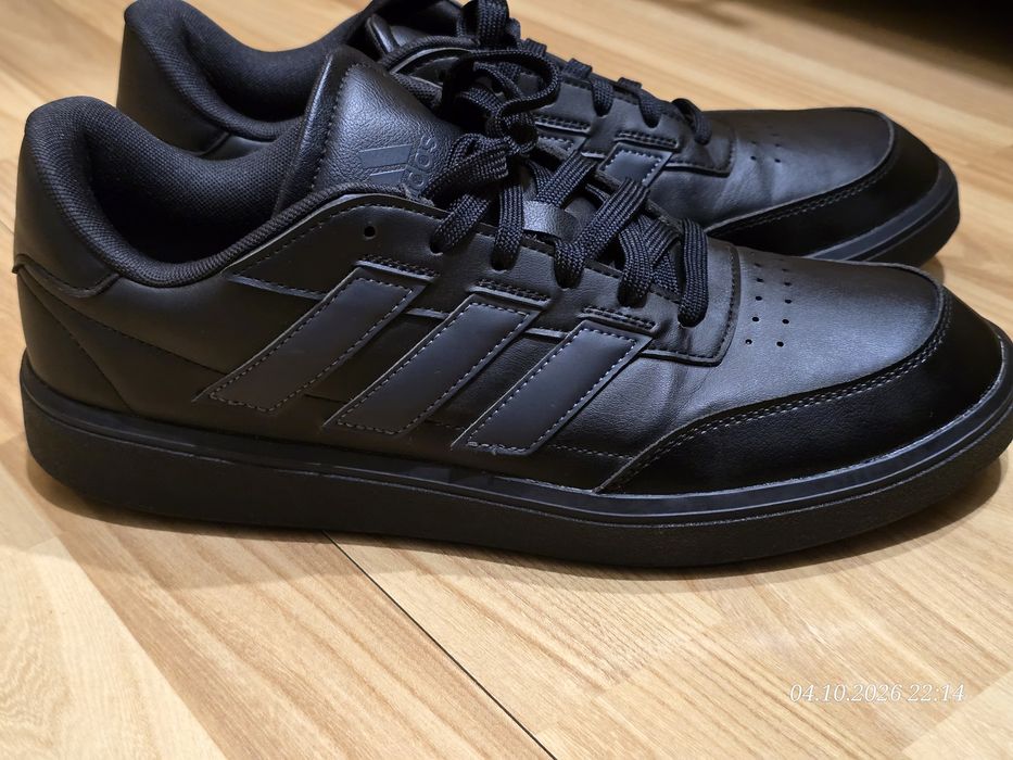 Кросівки Adidas Courtblock