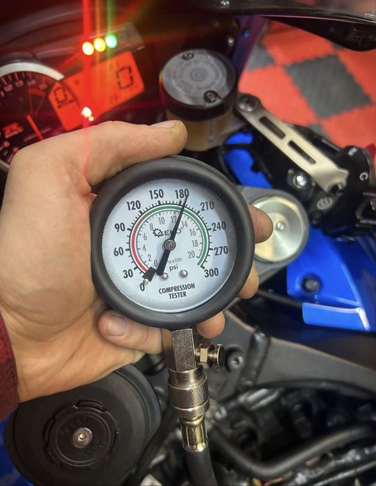 Tłoki Suzuki GSX-R 1000 K9-L6
