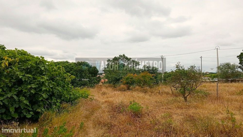 Terreno Urbano em Stº António da Charneca - Barreiro