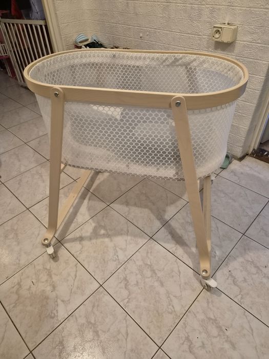 Mobilna kołyska ikea
