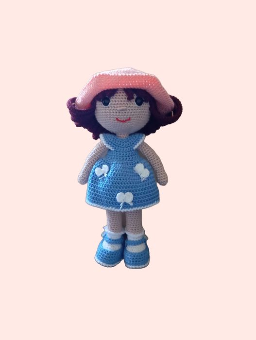 Boneca em Crochê- Personalizável