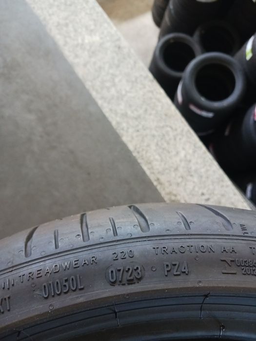 Vendo pneus semi-novos 265/30/19 Pirelli