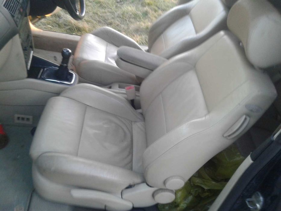 Klapa Tył Tylna VW Golf 4 IV HB Niebieska Zielona Zderzak 3D 5D Lampa