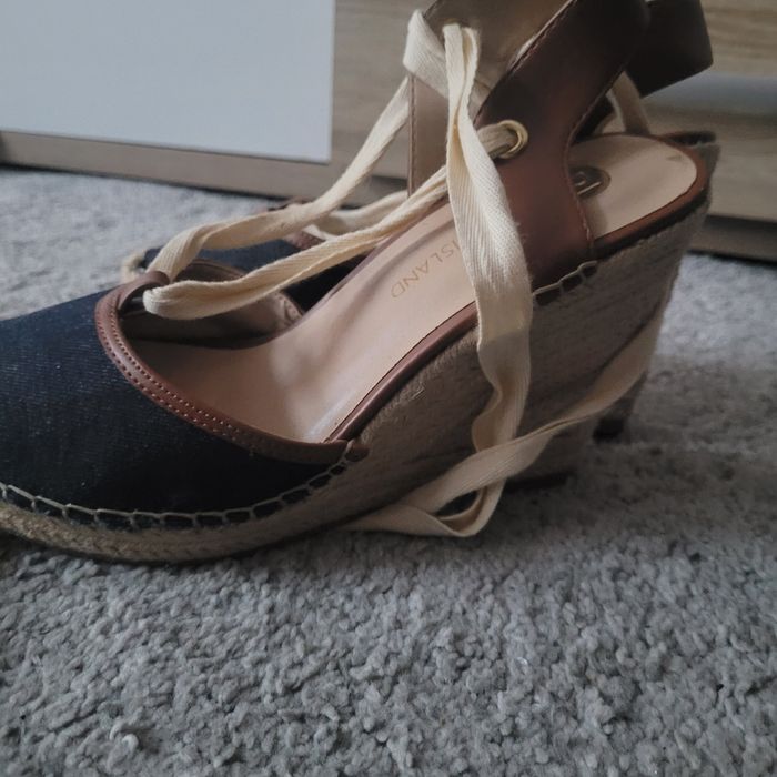 Buty na koturnie 39