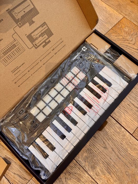 Novation Launchkey Mini MK3 – stan bardzo dobry, komplet