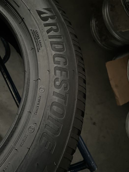 Шини 215/65/17 - 4шт Bridgestone Blizzak LM005