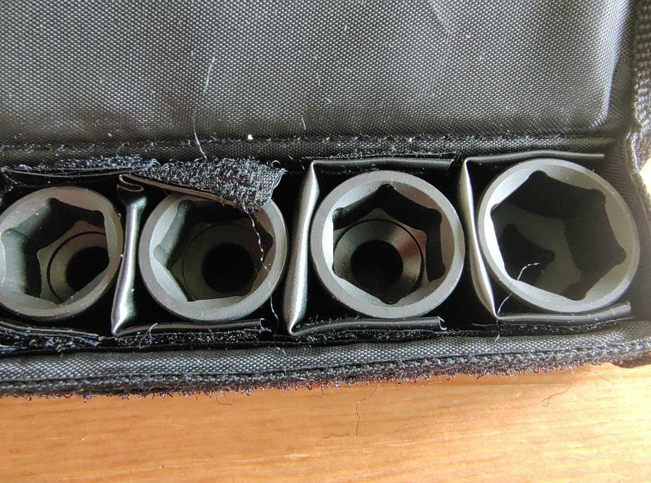 Zestaw nasadek udarowych 3/8 Bosch PRO (2 608 003 036)