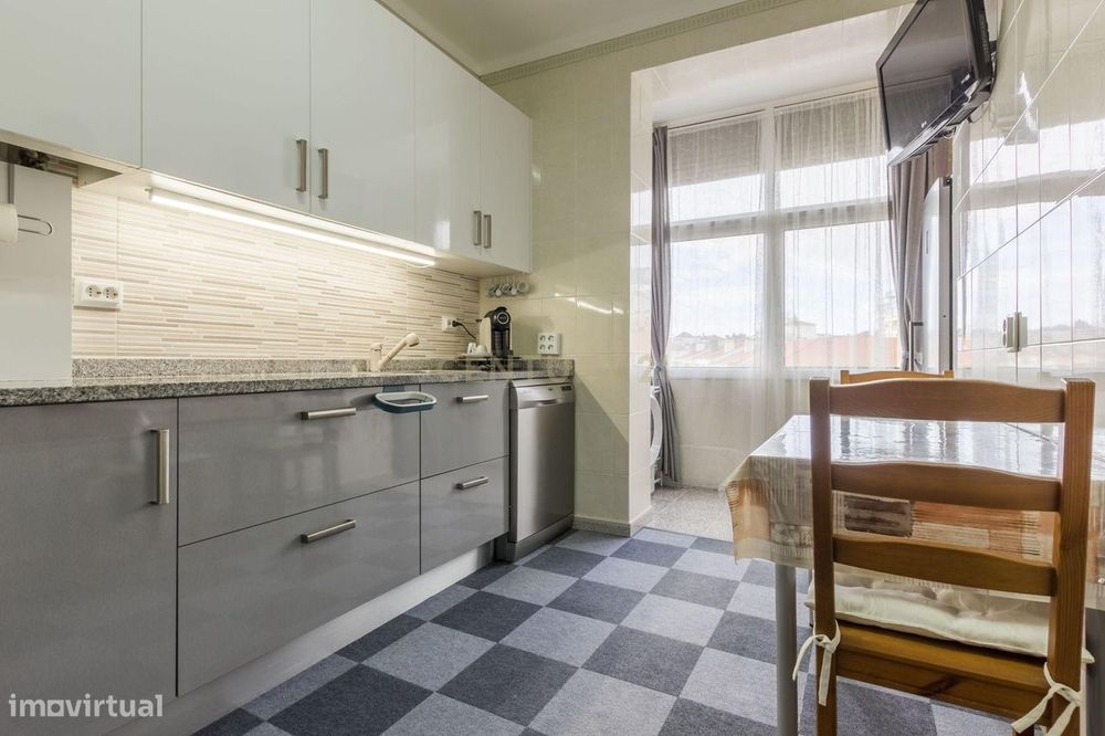 Impossível Não Se Sentir Em Casa Neste Imóvel!