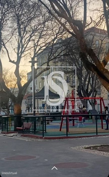 Arrendamento T3 centro histórico de Paço de Arcos perto da Praia dos P