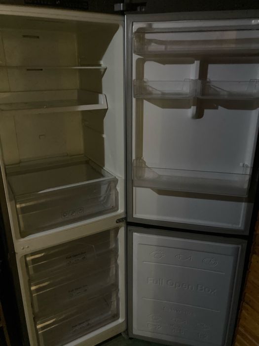 Инверторный Холодильник SAMSUNG