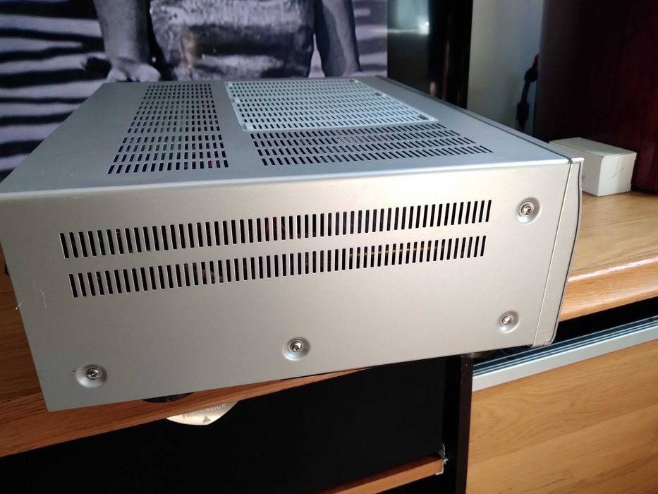 Amplituner Denon AVR 2809 7.1