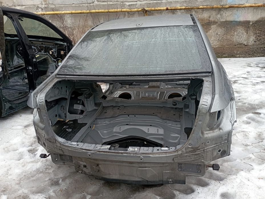 Четверть кузова та лонжерон  Mercedes W212 Мерседес W212