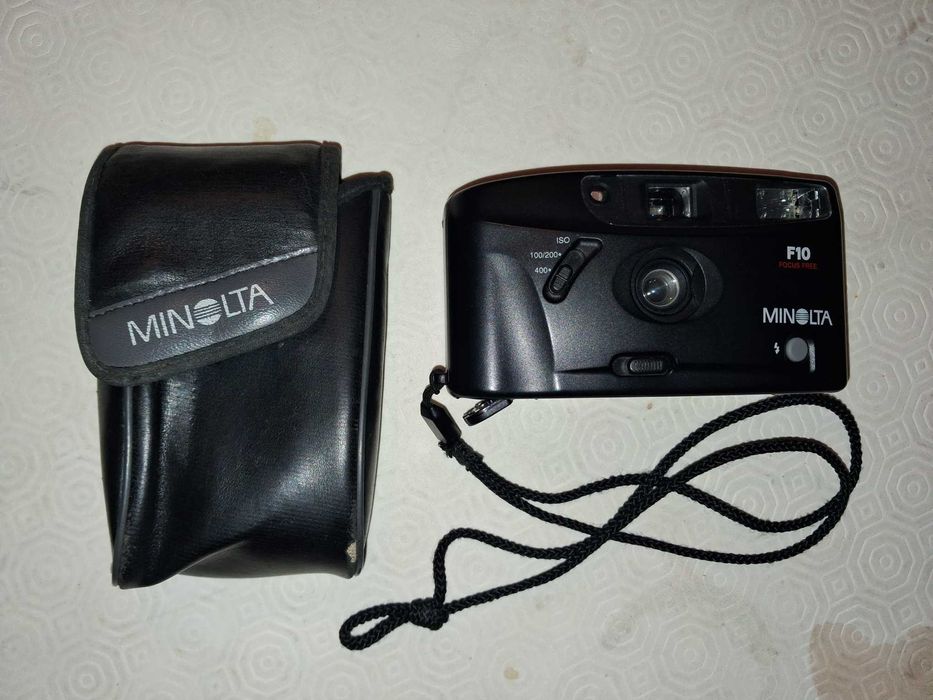 Máquina fotográfica Minolta F10